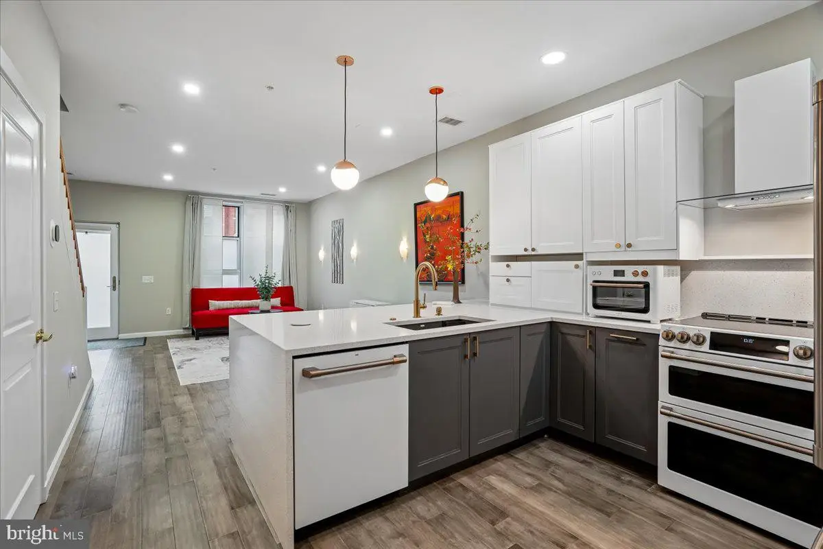 343 Cedar St Nw #111, Washington, DC 20012 - #1