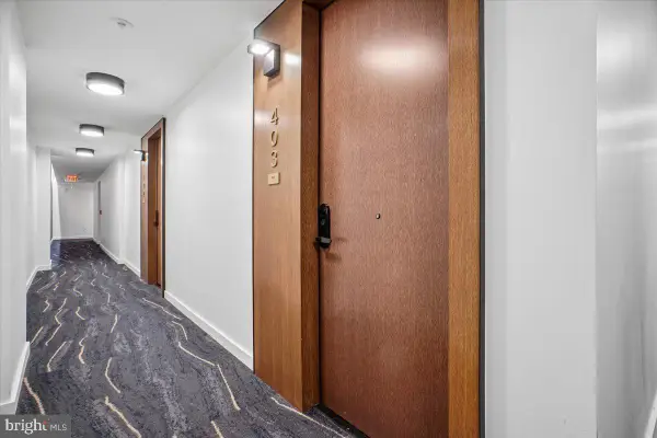 1211 Van St Se #403, WASHINGTON, DC 20003