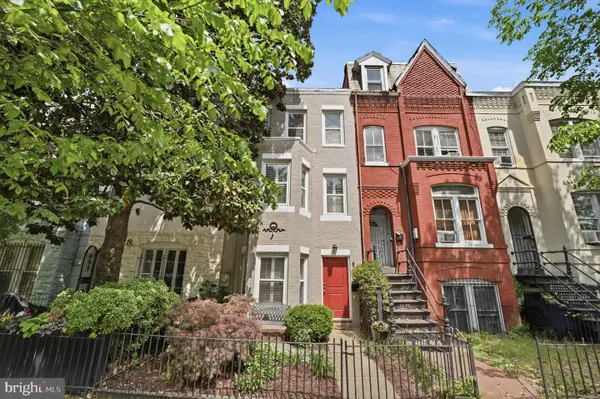 822 Constitution Ave Ne, WASHINGTON, DC 20002