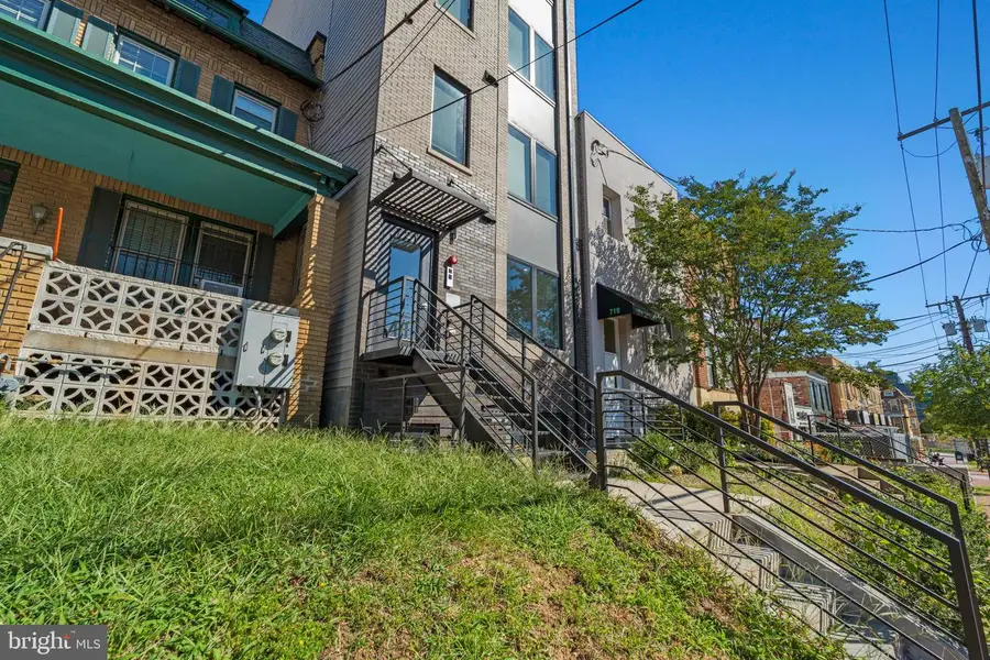 721 Kennedy St Nw #3, Washington, DC 20011 - #2