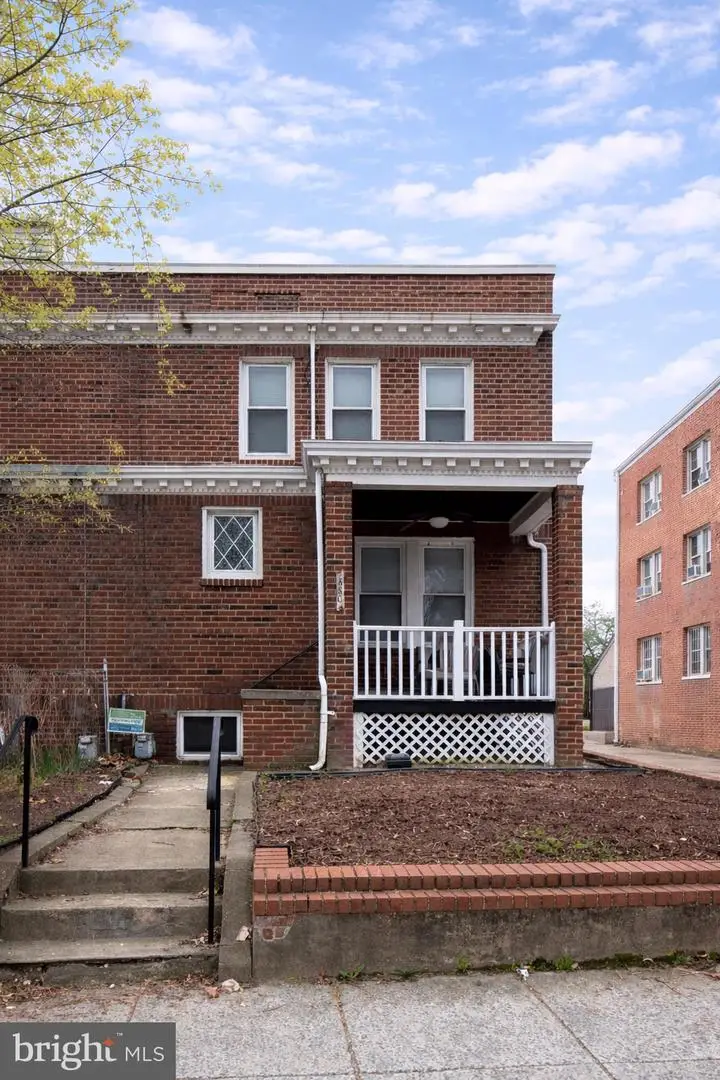 860 Whittier Pl Nw, Washington, DC 20012 - #2