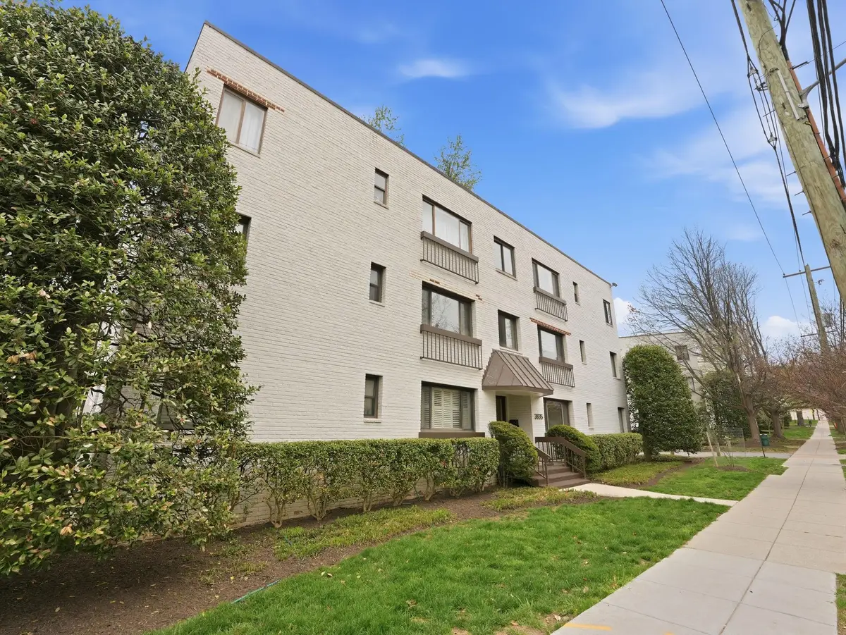 3835 Davis Pl Nw, Washington, DC 20007 - #1
