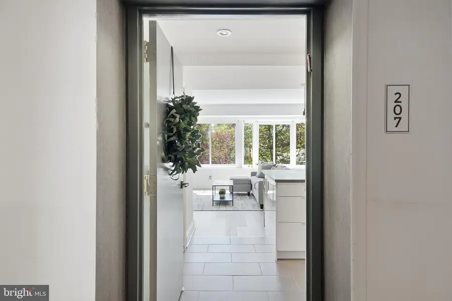 1825 T St Nw #207, Washington, DC 20009 - #2