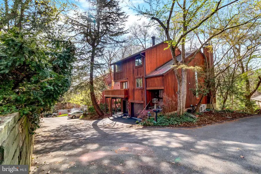 5211 Macarthur Ter Nw, Washington, DC 20016 - #2