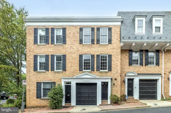 2535 Queen Annes Ln Nw, WASHINGTON, DC 20037
