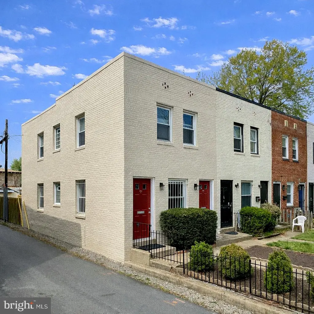 433-435 17th St Se, Washington, DC 20003 - #1