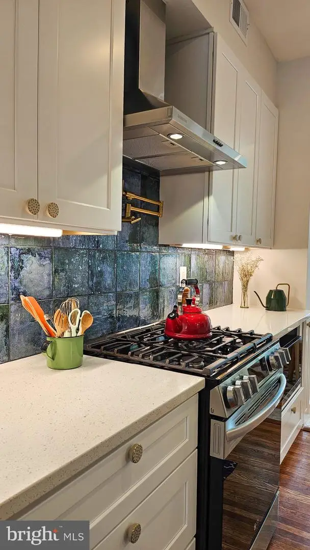 3206 Warder St Nw, Washington, DC 20010 - #2