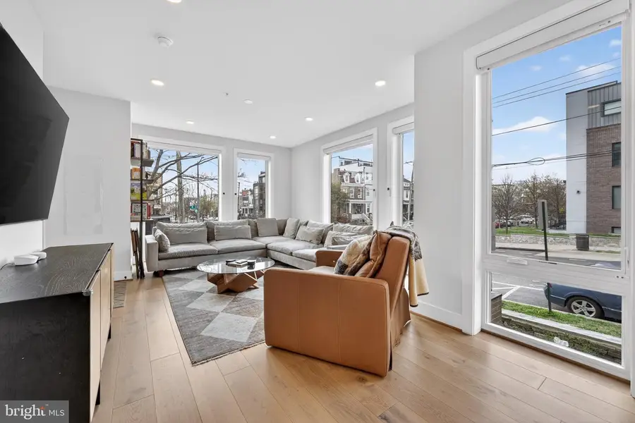 4129 8th St Nw #1, Washington, DC 20011 - #2