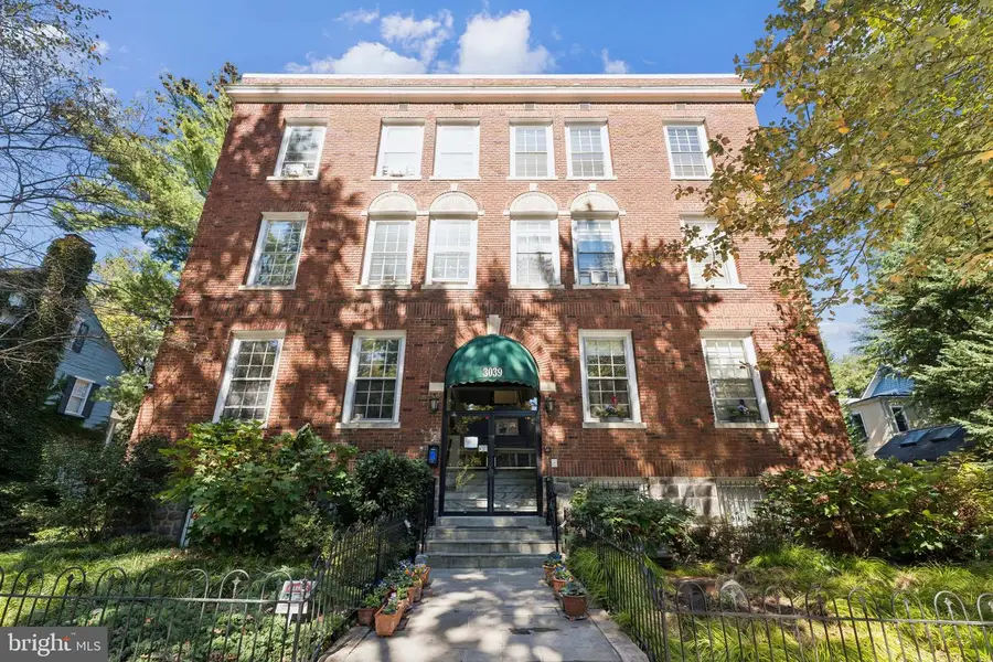3039 Macomb St Nw #16, Washington, DC 20008 - #2