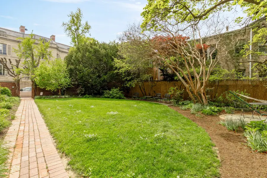 1661 Crescent Pl Nw #102w, Washington, DC 20009 - #2