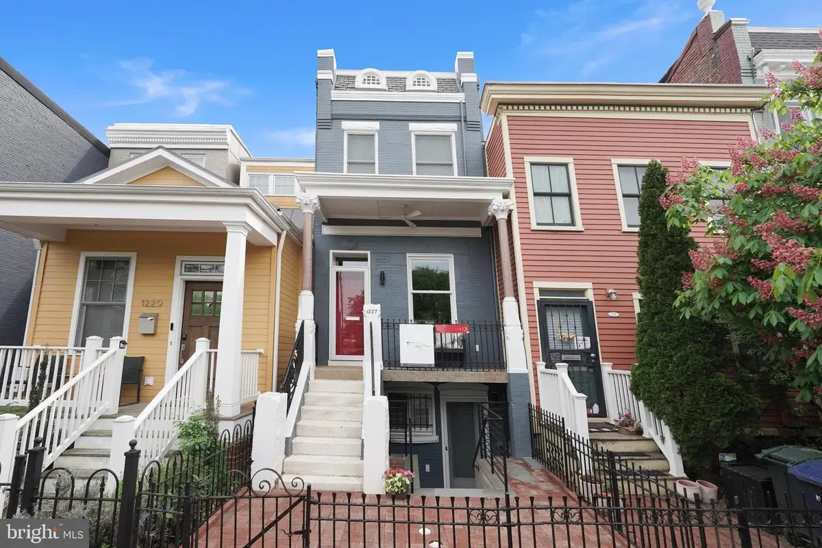 1227 E St Se, Washington, DC 20003 - #1