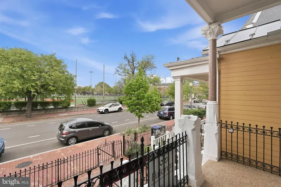 1227 E St Se, Washington, DC 20003 - #2