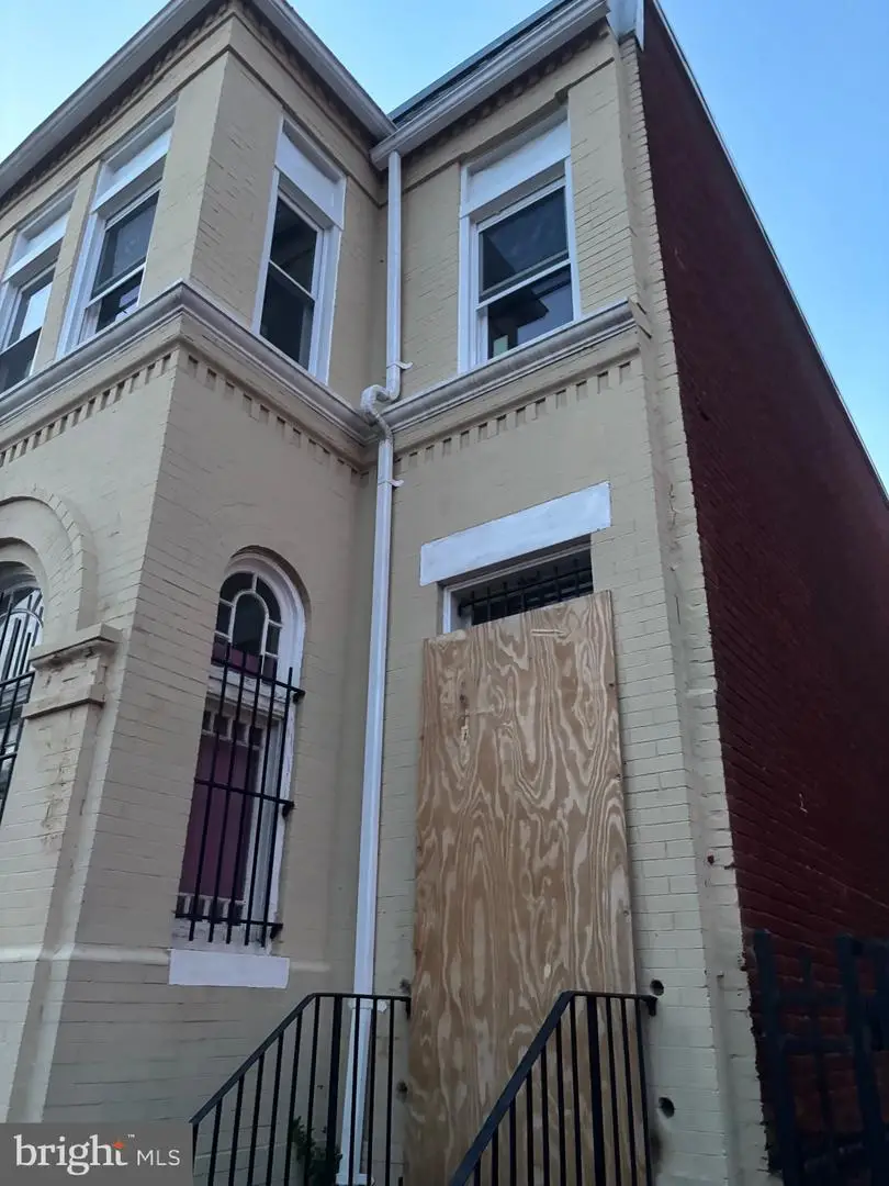 229 Elm St Nw, Washington, DC 20001 - #1