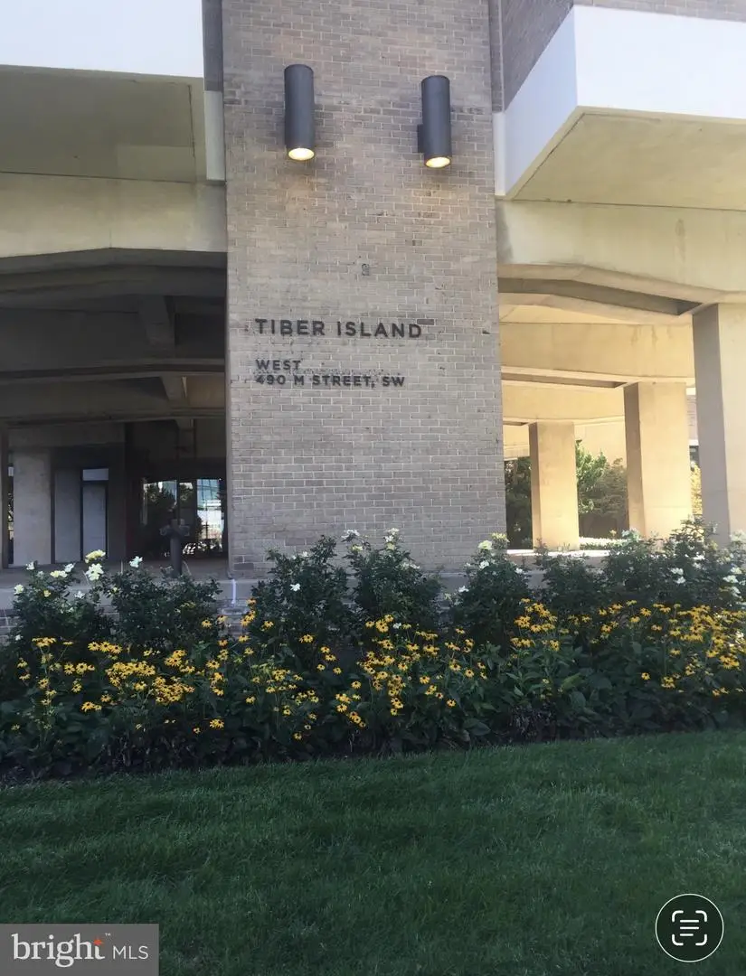 490 M St Sw #w-101, Washington, DC 20024 - #1