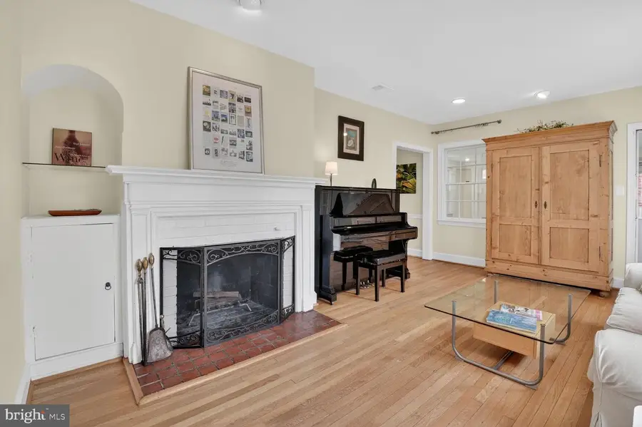 4521 Brandywine St Nw, Washington, DC 20016 - #3