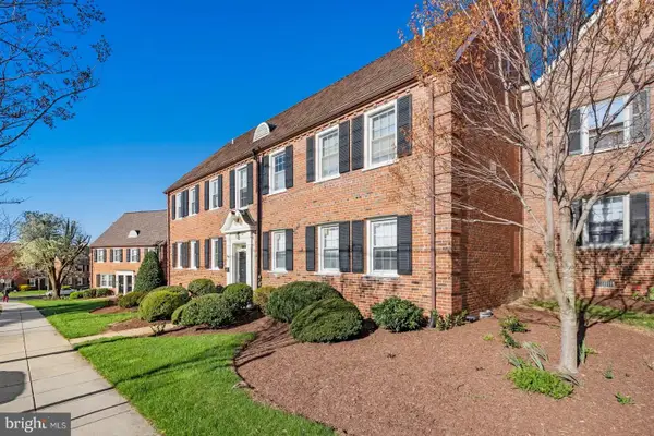 2001 Fort Davis St Se #102, WASHINGTON, DC 20020