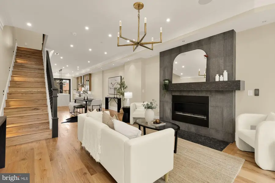 235 12th St Se, Washington, DC 20003 - #2