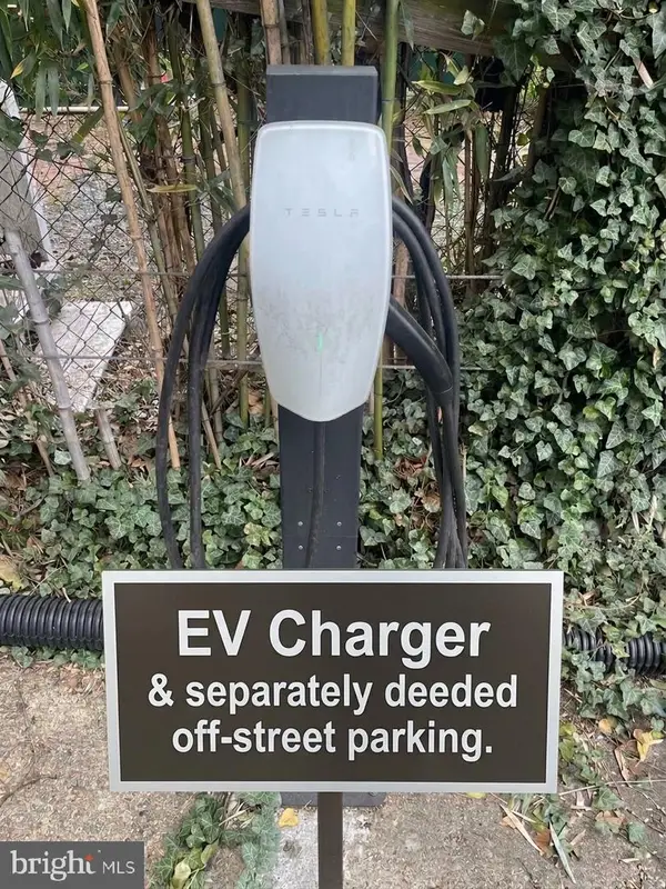 1328 Maryland Ave Ne #2, WASHINGTON, DC 20002