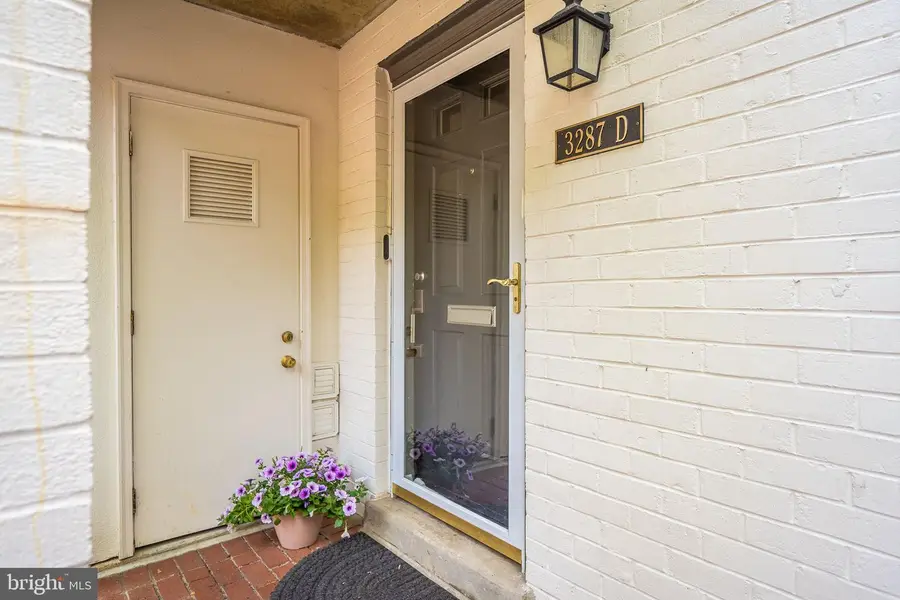 3287 Sutton Pl Nw #d, Washington, DC 20016 - #2