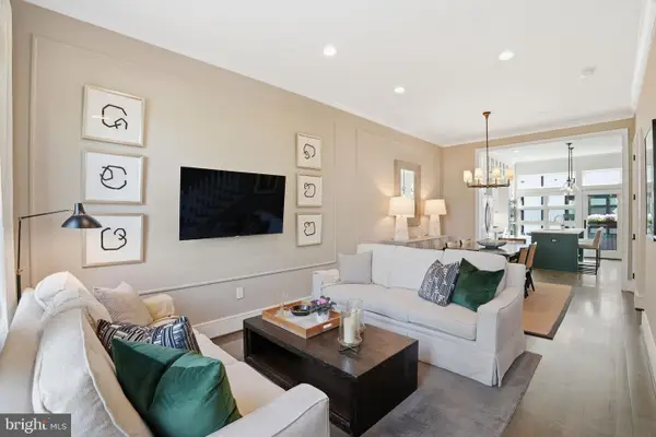 406 13th St Se, WASHINGTON, DC 20003