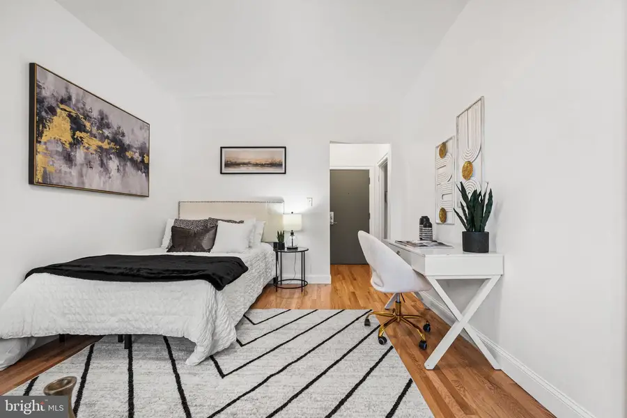 105 6th St Se #205, Washington, DC 20003 - #3