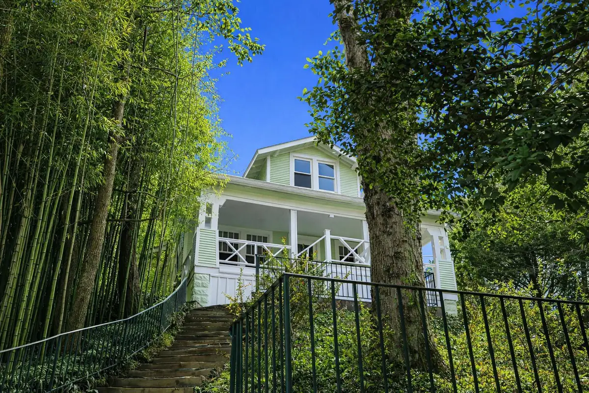 5142 Klingle St Nw, Washington, DC 20016 - #1