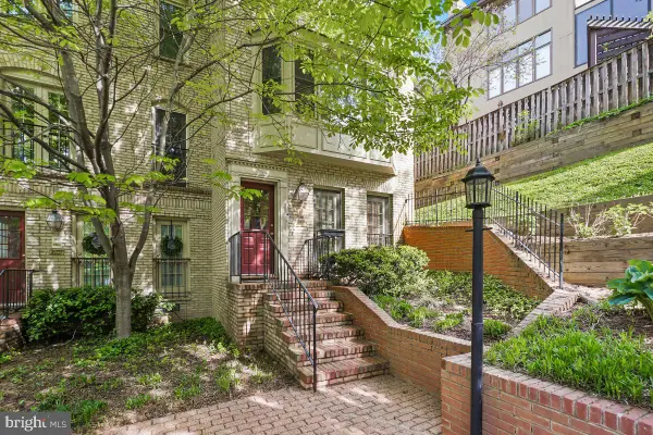 4607 Macarthur Blvd Nw #b, WASHINGTON, DC 20007