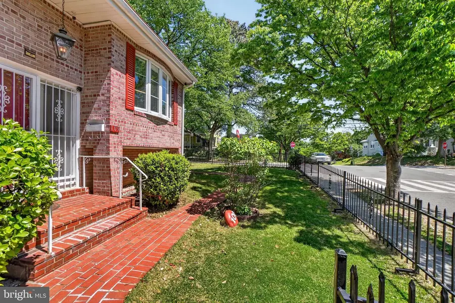 109 Van Buren St Nw, Washington, DC 20012 - #2