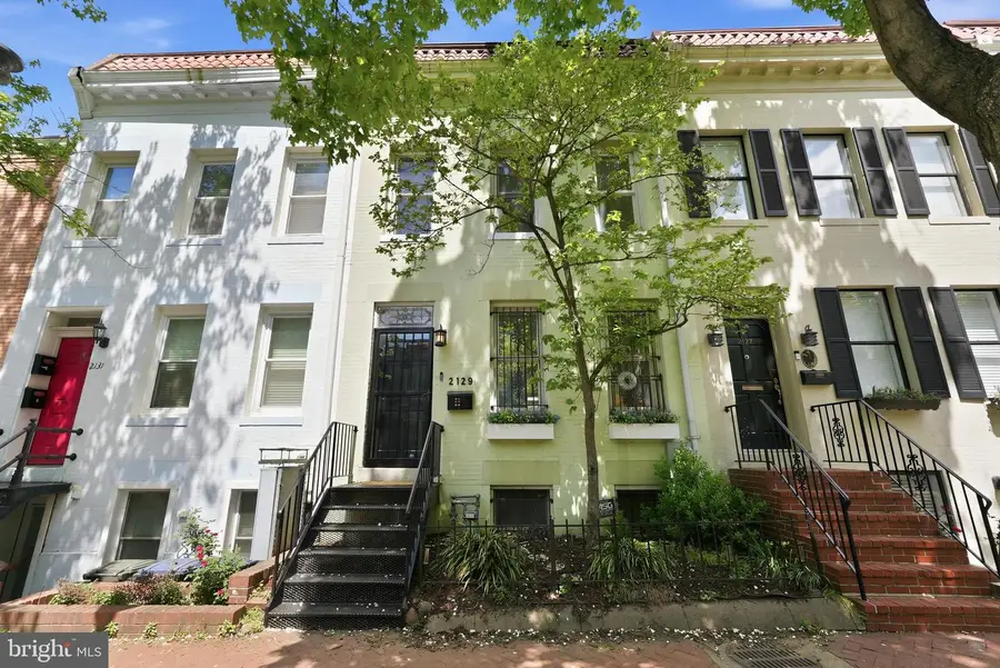 2129 Newport Pl Nw, Washington, DC 20037 - #2