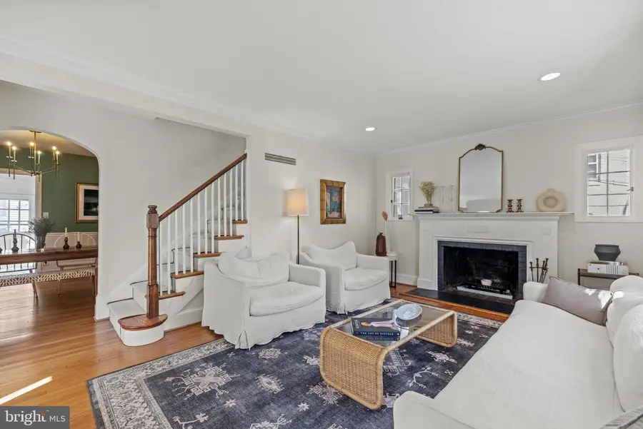 6120 32nd Pl Nw, Washington, DC 20015 - #3