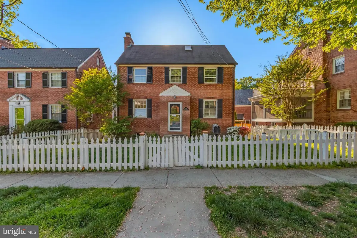 5544 29th St Nw, Washington, DC 20015 - #1