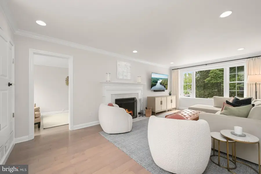 5004 Klingle St Nw, Washington, DC 20016 - #3