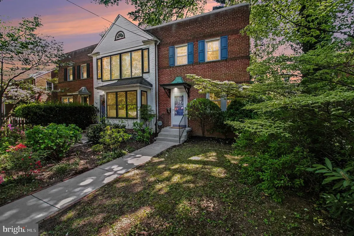 3630 Fessenden St Nw, Washington, DC 20008 - #1