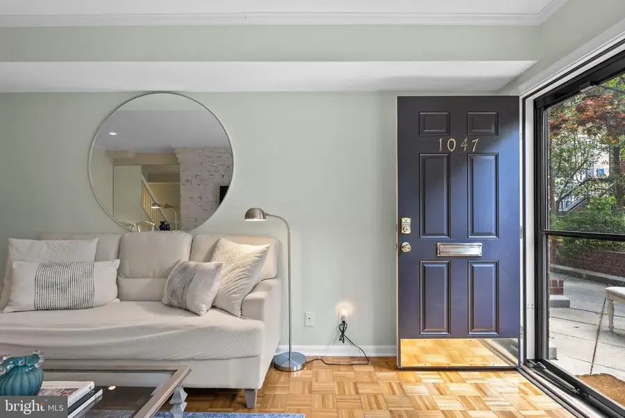 1047 Paper Mill Ct Nw #1047, Washington, DC 20007 - #3