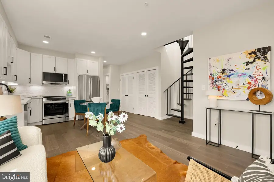 2716 Sherman Ave Nw #ph5, Washington, DC 20001 - #3