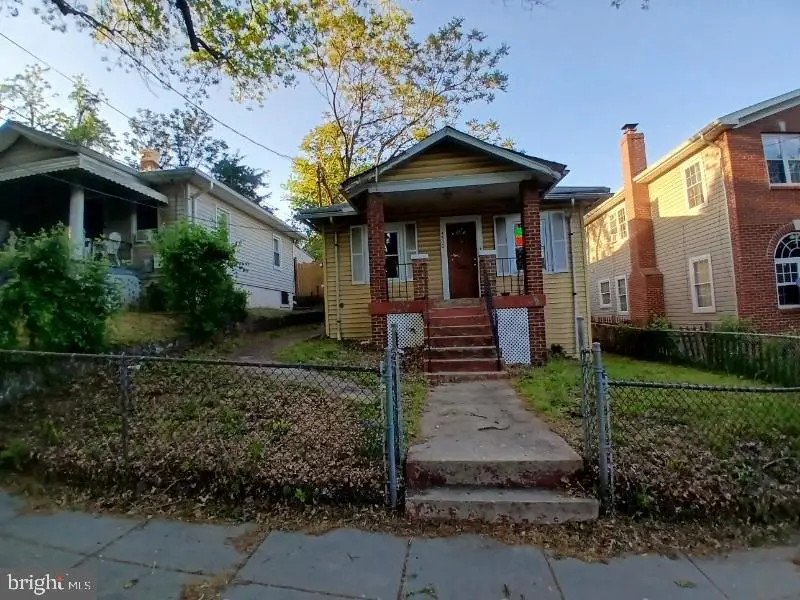 4530 Dix St Ne, Washington, DC 20019 - #1