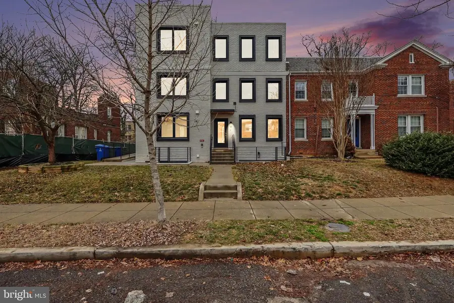 2216 40th Pl Nw #4, Washington, DC 20007 - #2