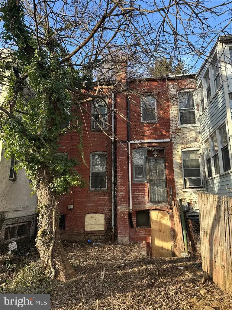 606 Kenyon St Nw, Washington, DC 20010 - #2