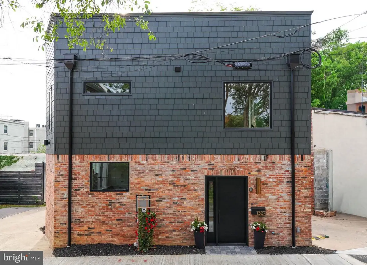 1327 Ives Pl Se, Washington, DC 20003 - #1