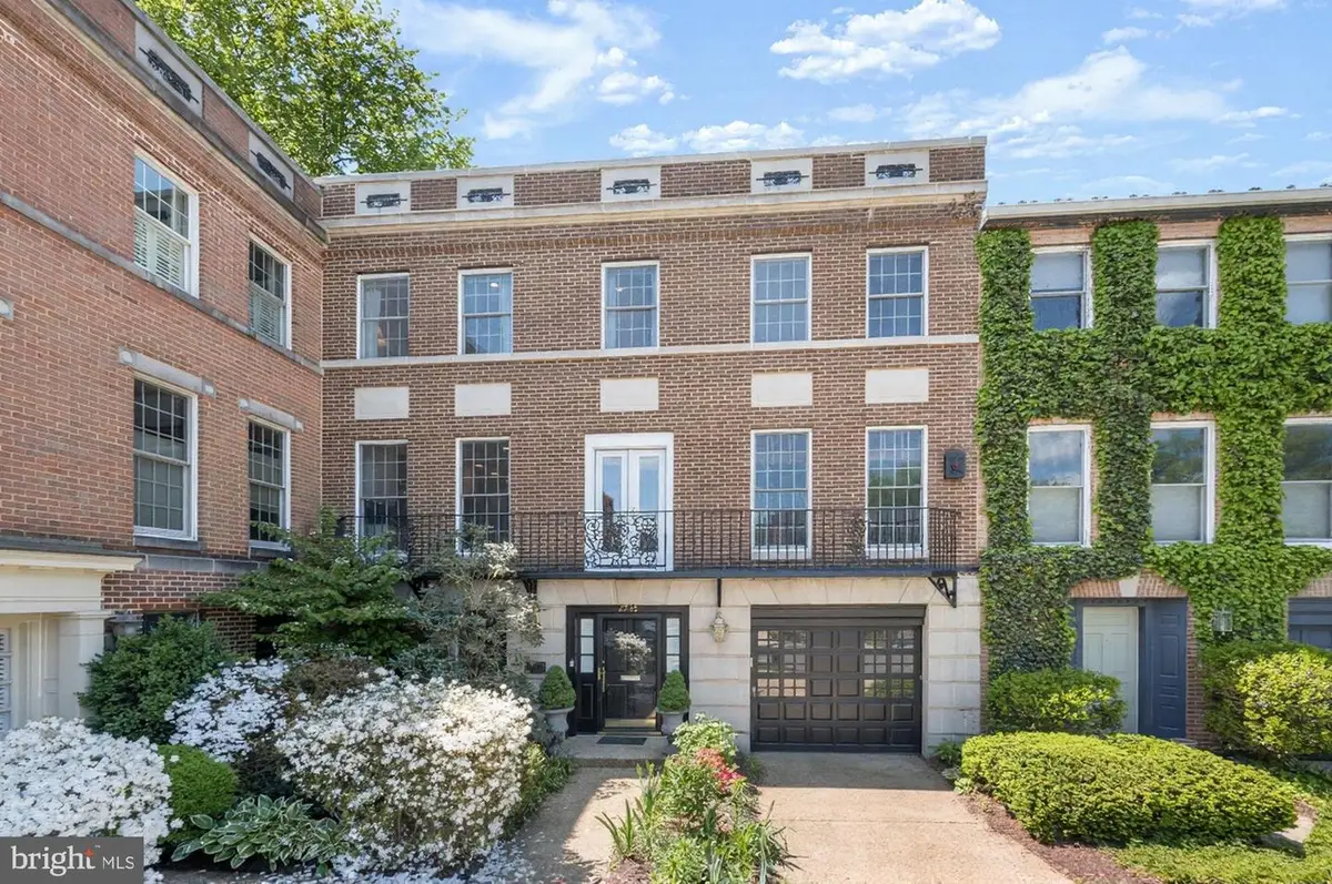 2735 Unicorn Ln Nw, Washington, DC 20015 - #1
