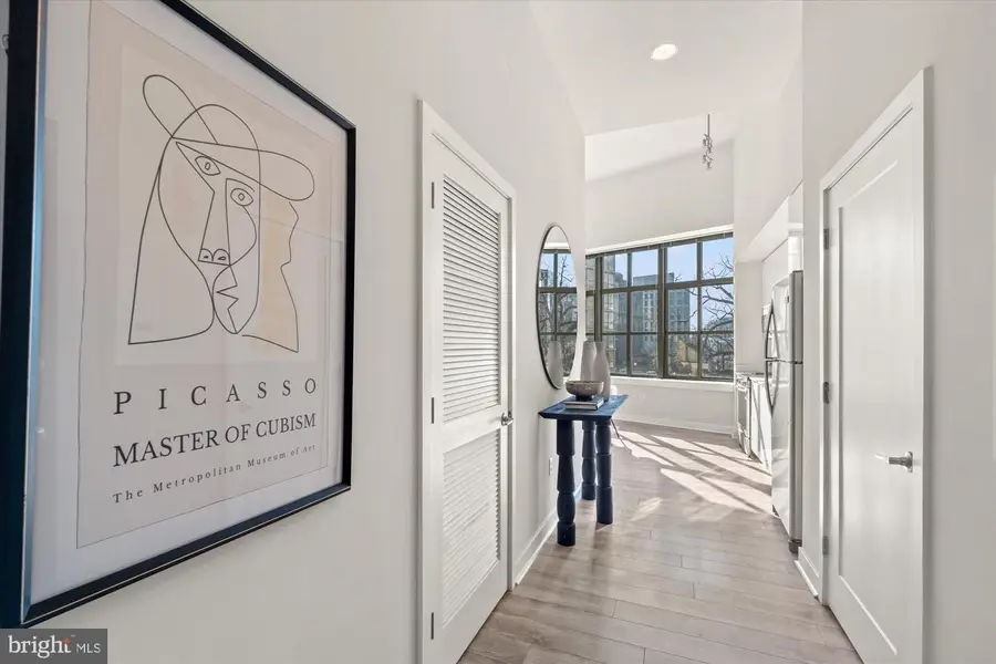 460 New York Ave Nw #304, Washington, DC 20001 - #2