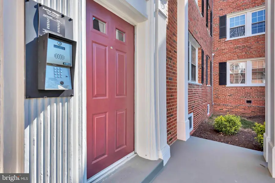 3810 W St Se #202, Washington, DC 20020 - #2