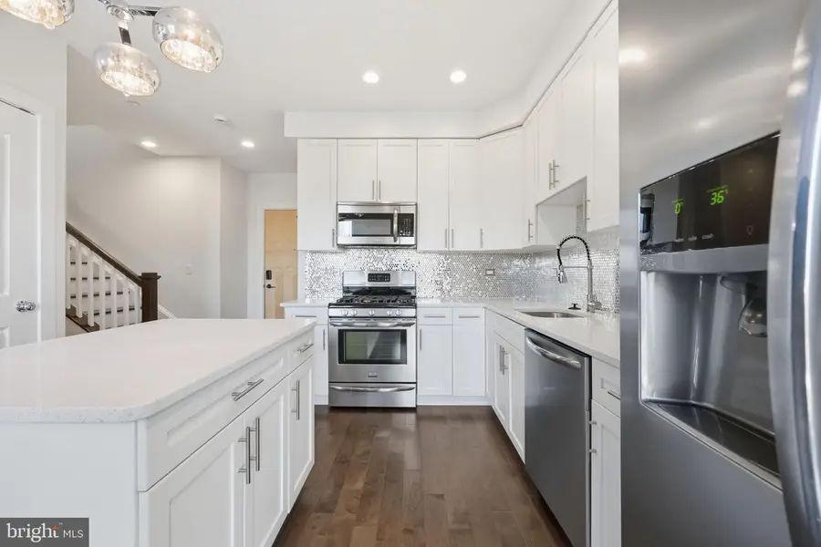 401 15th St Se #401, Washington, DC 20003 - #3