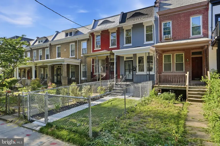 1209 Shepherd St Nw, Washington, DC 20011 - #3