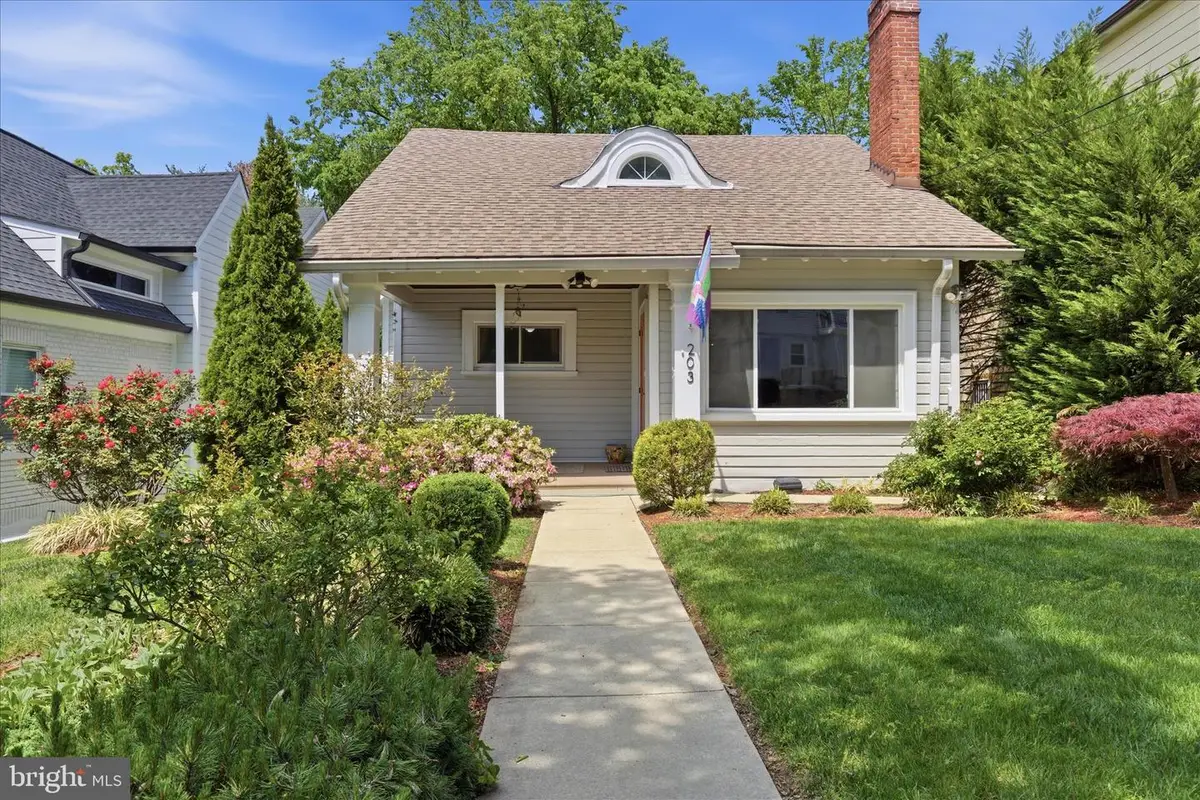 203 Peabody St Nw, Washington, DC 20011 - #1