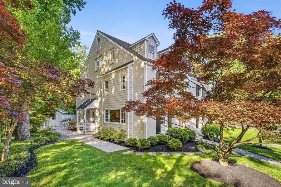 3140 Aberfoyle Pl Nw, Washington, DC 20015 - #3