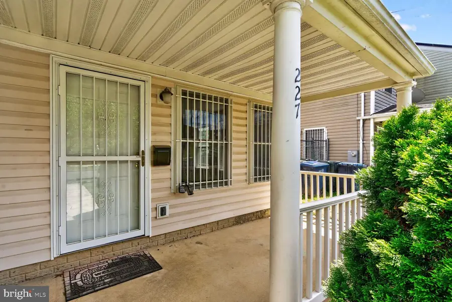 227 54th St Ne, Washington, DC 20019 - #2