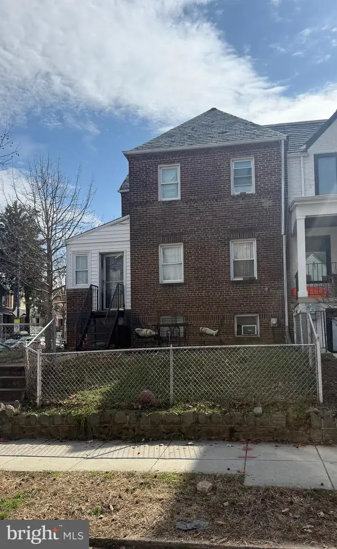 1741 D St Ne, Washington, DC 20002 - #1