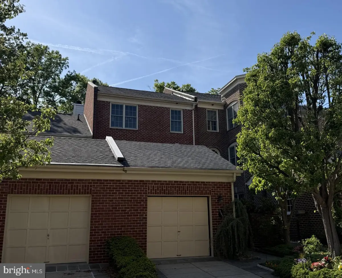 3928 Highwood Ct Nw, Washington, DC 20007 - #1
