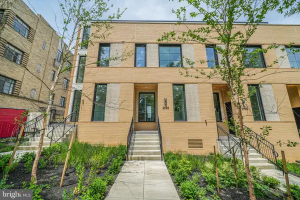 2905 Newark St Nw, WASHINGTON, DC 20008